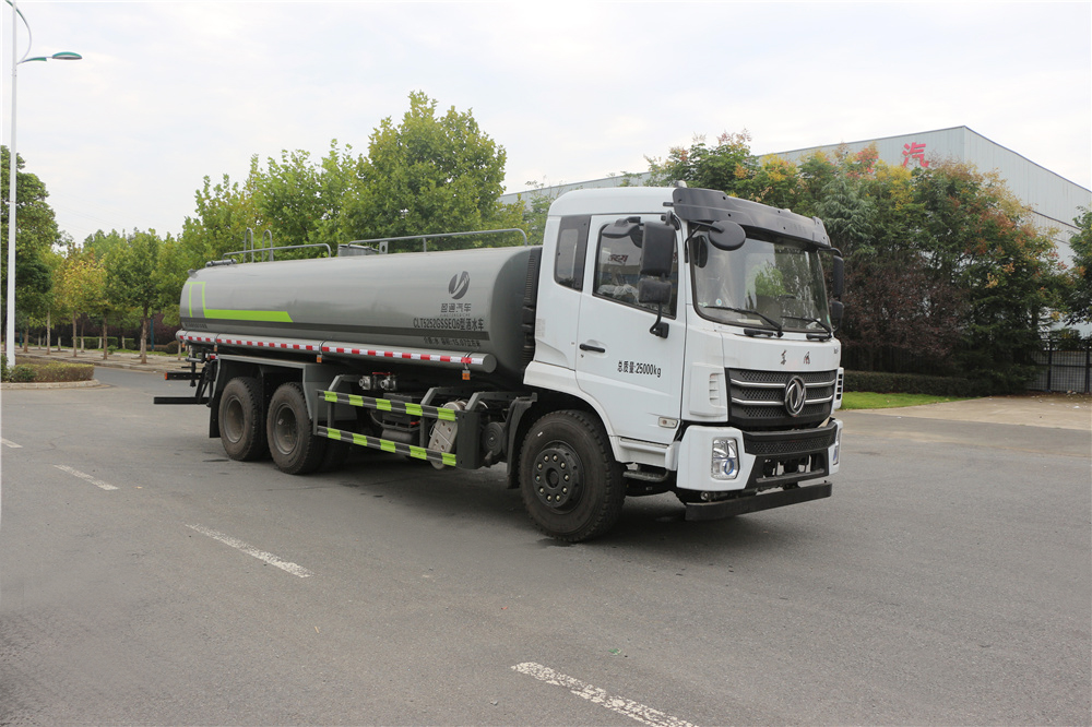 东风K6后双桥洒水车 19-22吨
