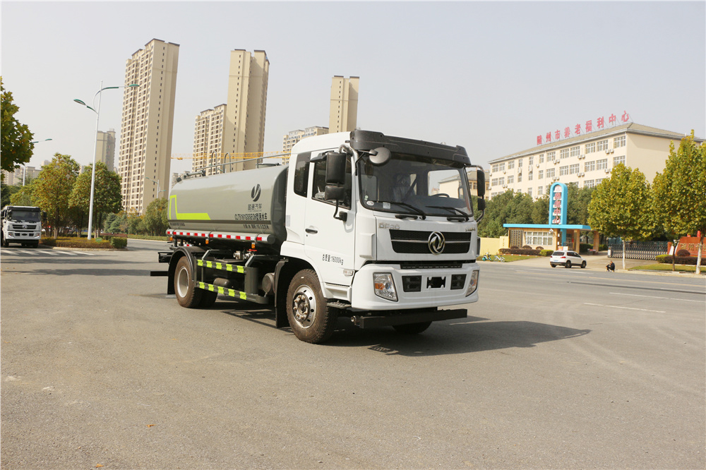 东风福瑞卡F9洒水车12吨